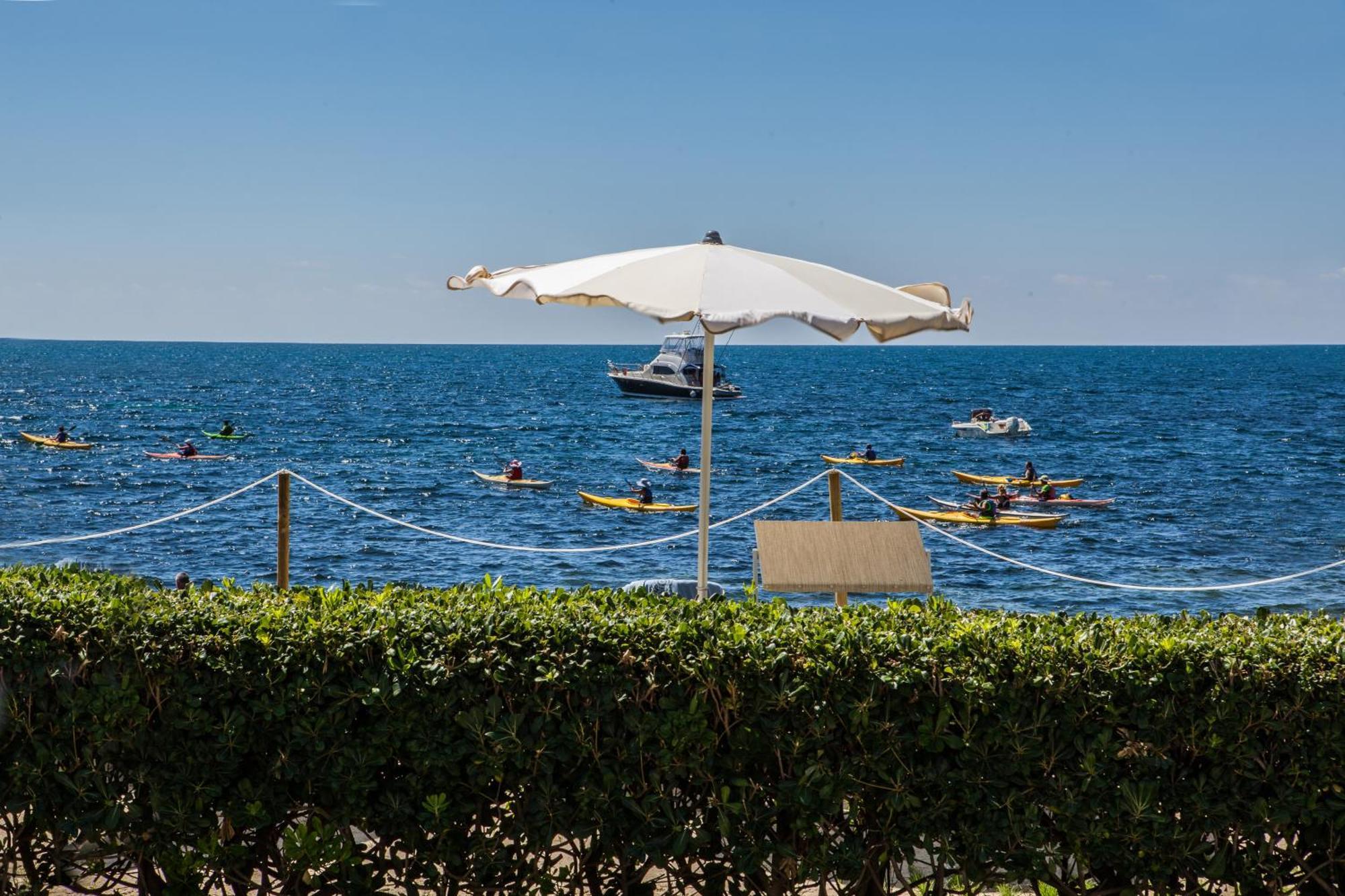 Hotel Calamosca Кальярі Екстер'єр фото