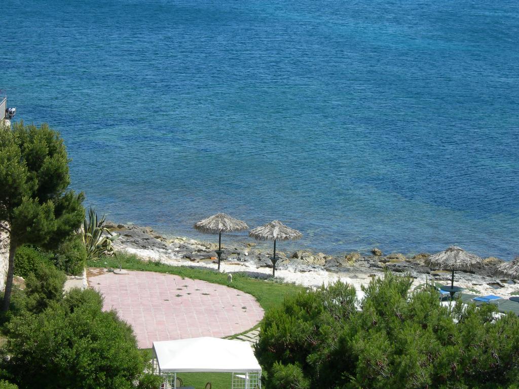 Hotel Calamosca Кальярі Екстер'єр фото
